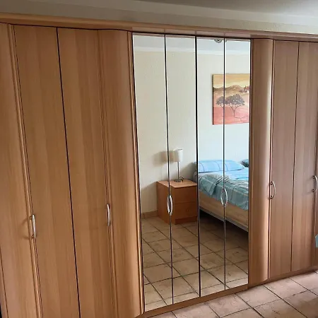 Schone In Messe Nahe Mit Privatparkplatz Appartement Duisburg